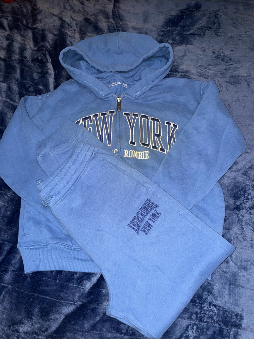 Abercrombie Kids Sweatsuit Sz 11/12